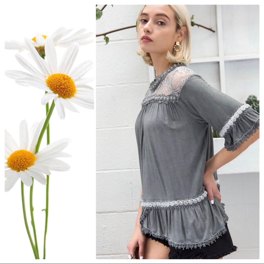 POL Elegant Transformation Pearl Tee - Picture 5 of 9